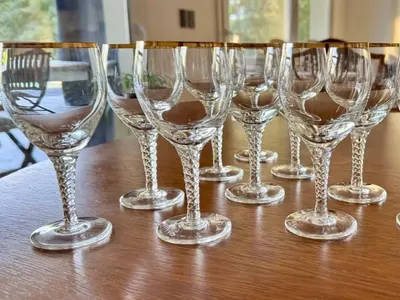 copas con detalles en oro